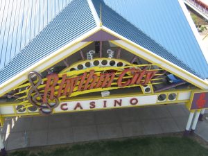 US – Scott County Casino buys Rhythm City