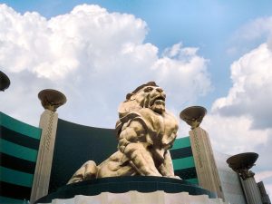 US – Analysts confused by MGM’s move towards REIT