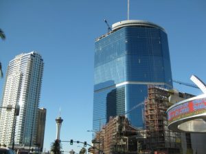 US – Witkoff and New Valley buy Fountainebleau for $600m