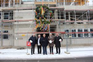 Germany – Topping-out ceremony for Casino Merkur-Spielothek in Merkur-Allee