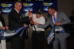 US – Lakeside opens William Hill sports book