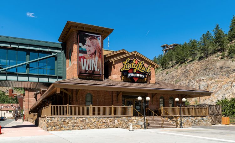 US – William Hill launches sports betting kiosks at Isle Casino Hotel & Lady Luck Casino in Colorado