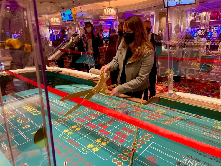 US – Massachusetts’ casinos welcome back craps and blackjack