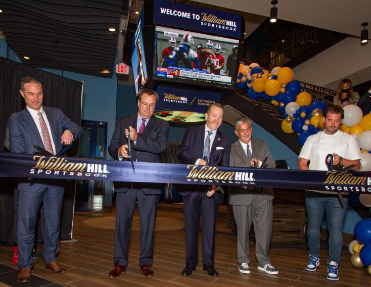 US – William Hill opens first sports book in a US pro sports facility