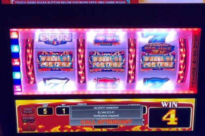 wheel of fortune cash link slots