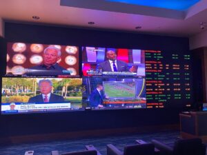 US – JCM installs Oregon’s largest sports betting screen