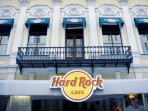 US – With New York in its sights Hard Rock distances itself from franchise restaurants in Russia