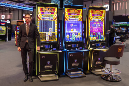 Бернхард Тайхманн із розширенням посилання